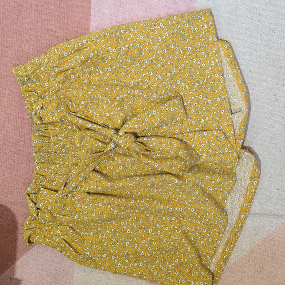Plus Size Paperbag Shorts